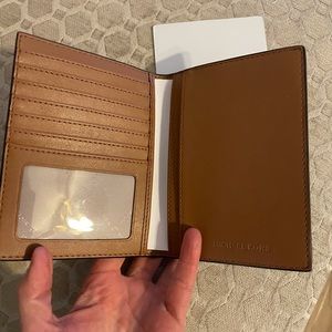 Michael kors passport wallet